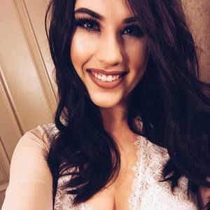 Meet your Posher, Brittney